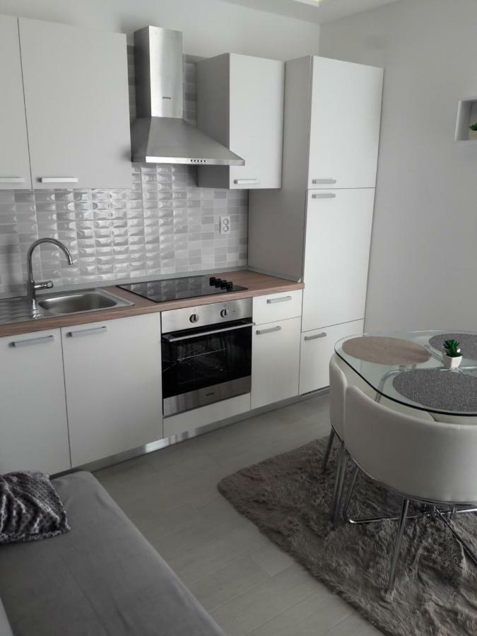 New Apartment Dany With Parking For Two スプリト エクステリア 写真